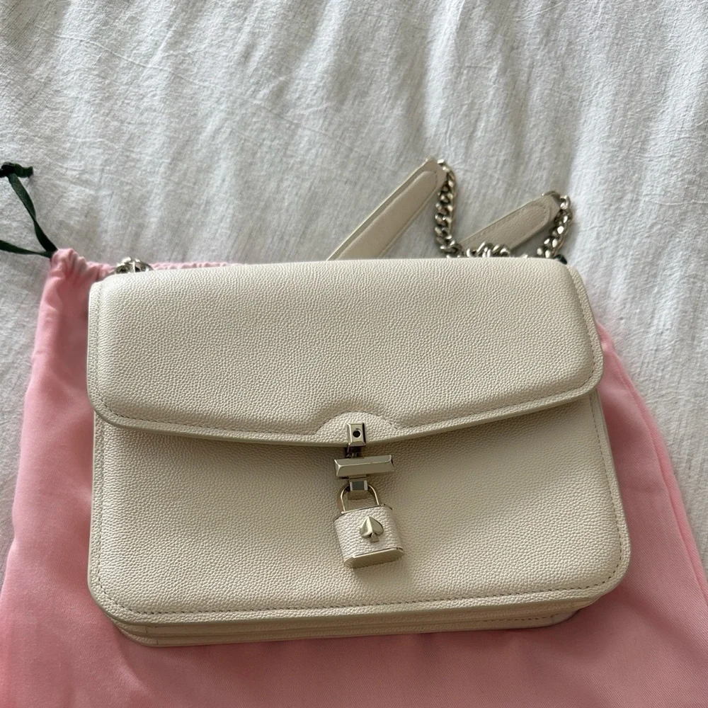 Kate Spade Twist Lock - Picture 2 of 5